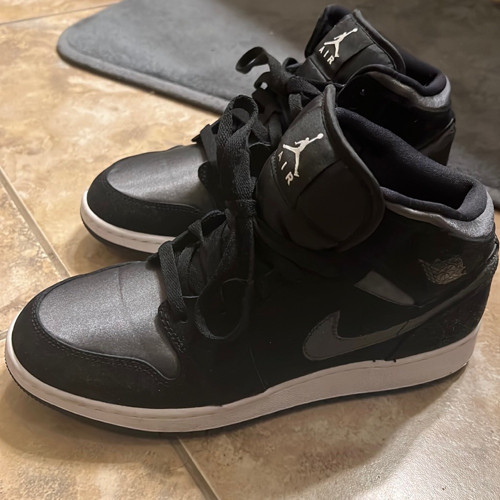 Nike Air Jordan 1